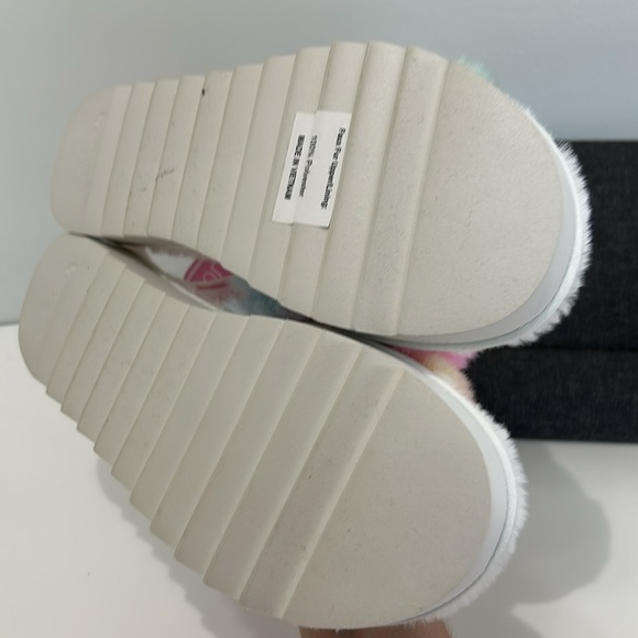Koolaburra By UGG Fuzz'n II Pastel Slipper Sandals NWOT - Picture 9 of 10